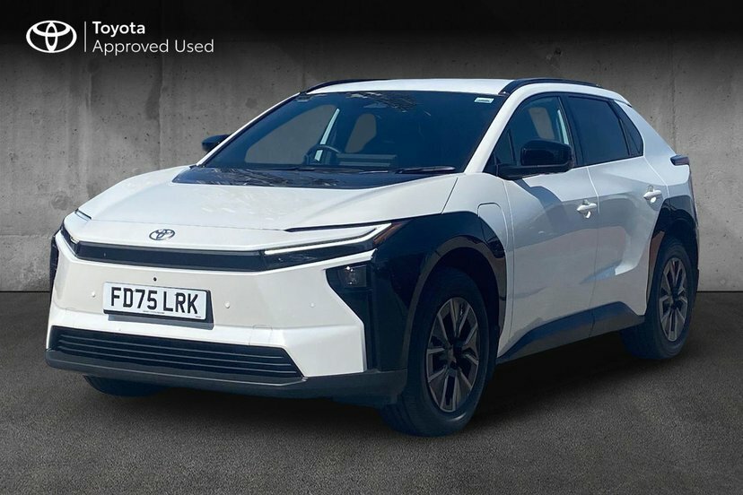 Toyota bZ4X 73.1Kwh Design Suv 224 Ps White #3