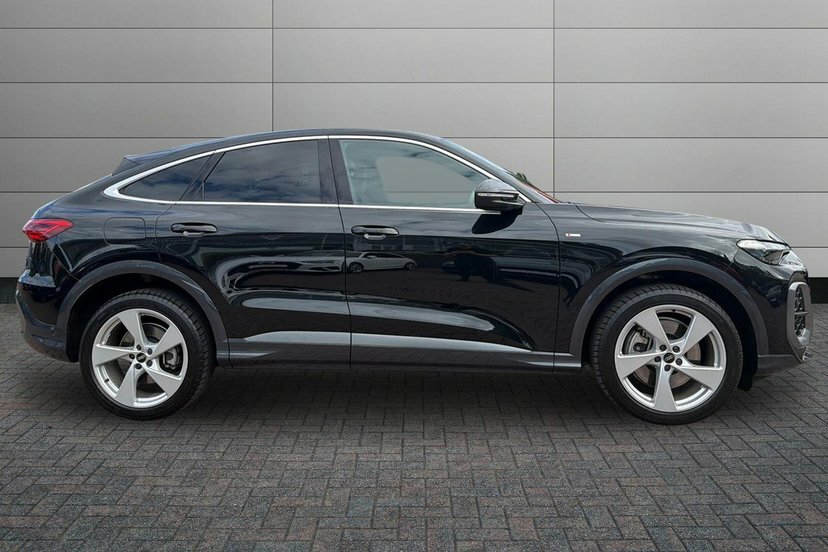 Audi Q5 2.0 Tdi S Line Sportback S Tronic Quatt VK75CCA Black #4