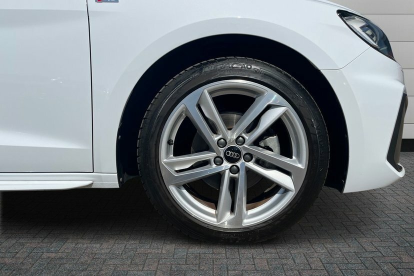 Audi A1 1.5 Tfsi 35 S Line Sportback S Tronic White #5