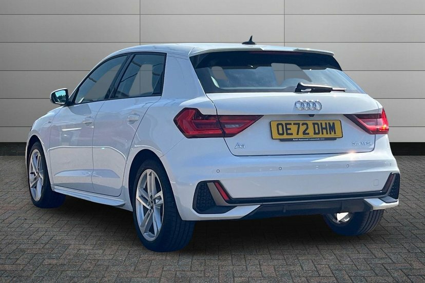 Audi A1 1.5 Tfsi 35 S Line Sportback S Tronic White #3