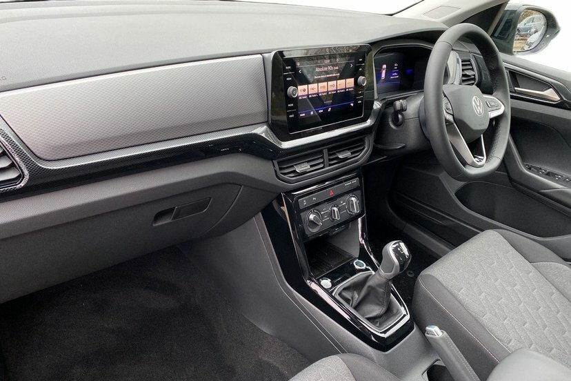 Volkswagen T-Cross 1.0 Tsi Match Suv 95 Ps MA75XSF Black #2