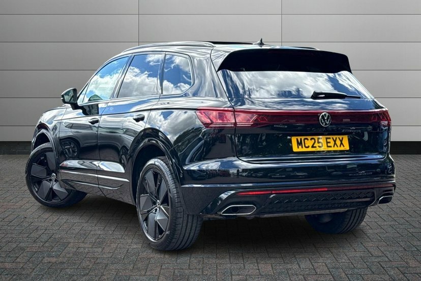 Volkswagen Touareg 3.0 Tdi V6 Black Edition Suv Tiptronic MC25EXX Black #3