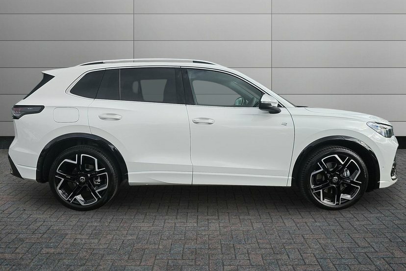 Volkswagen Tiguan 2.0 Tdi R-line Suv Dsg 150 Ps DA26AWX White #6