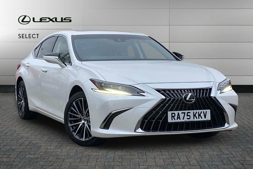 Lexus ES 2.5 300H Premium Plus Saloon Hybrid E-c White #2