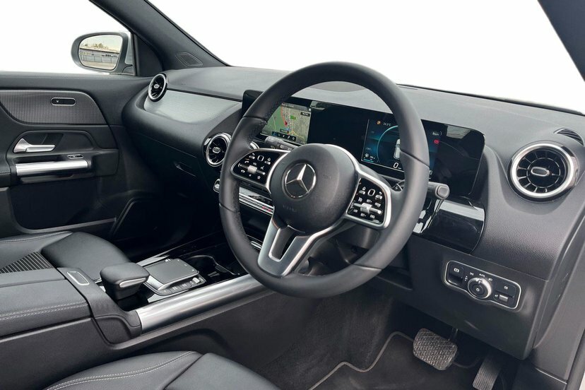 Mercedes-Benz GLA Class 2.0 Gla200d Sport Suv 8G-dct 150 Ps FX21TXA Silver #5