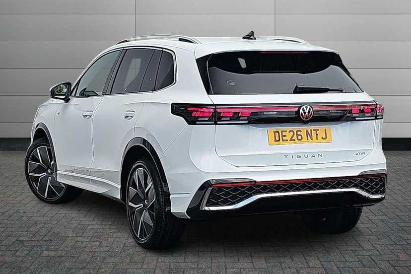 Volkswagen Tiguan 1.5 Etsi Mhev R-line Suv Hybrid Dsg 15 DE26NTJ White #5