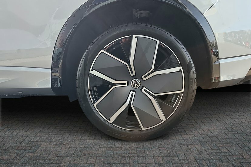 Volkswagen Tiguan 2.0 Tdi R-line Suv Dsg 150 Ps Silver #5