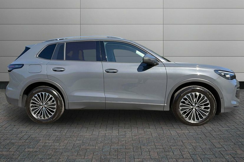 Volkswagen Tiguan 1.5 Etsi Mhev Match Suv Hybrid Dsg 150 GF26MUA Grey #4