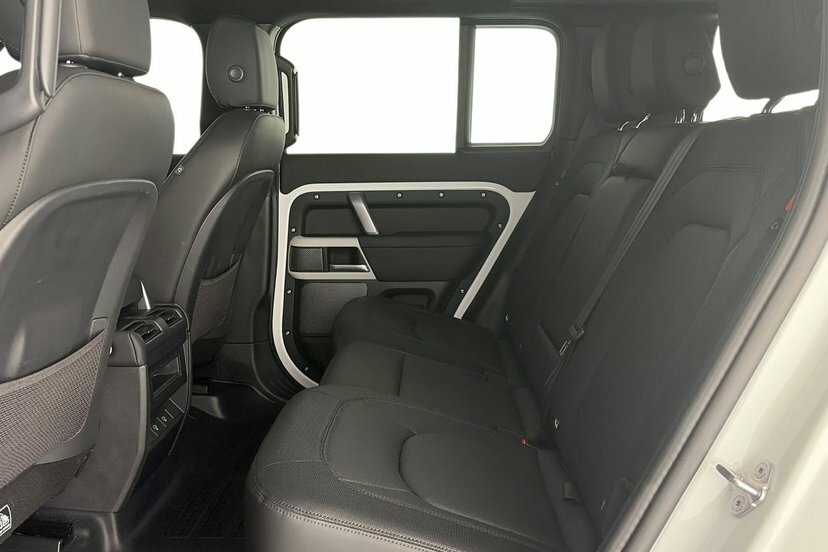 Land Rover Defender 110 3.0 D250 Mhev X-dynamic Se Suv 4Wd EG24HLP White #4