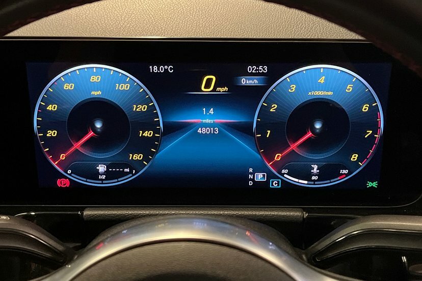 Mercedes-Benz GLA Class Gla200 Amg Line Premium AO23LPL Black #6