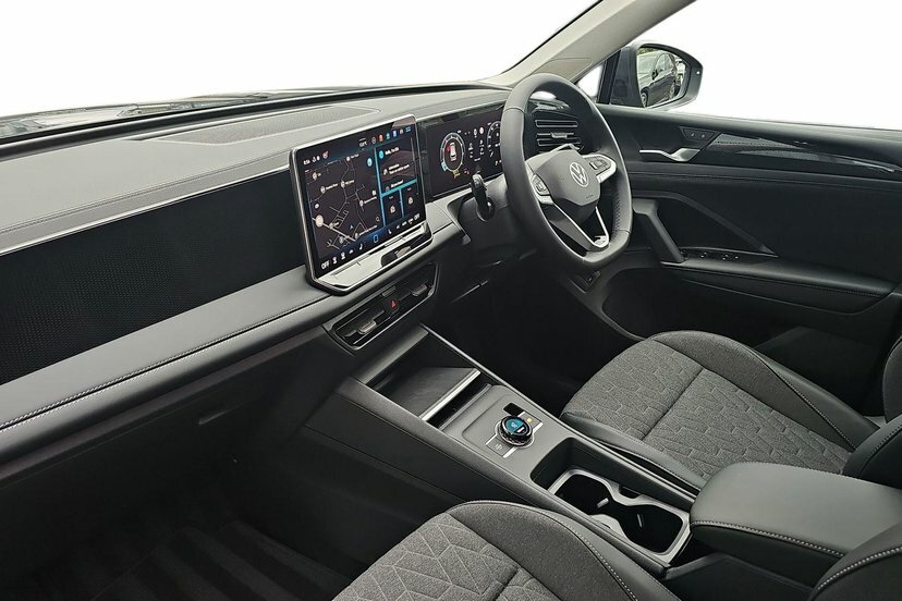 Volkswagen Tiguan 1.5 Etsi Mhev Match Suv Hybrid Dsg 150 DE26XCF Grey #2