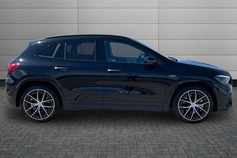Mercedes-Benz GLA Class Gla35 Mhev Amg Premium Black #3