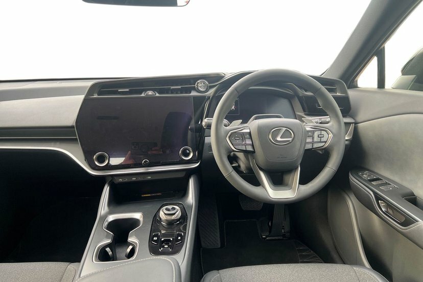 Lexus RZ 450E 71.4Kwh Urban Suv Direct4 Black #6