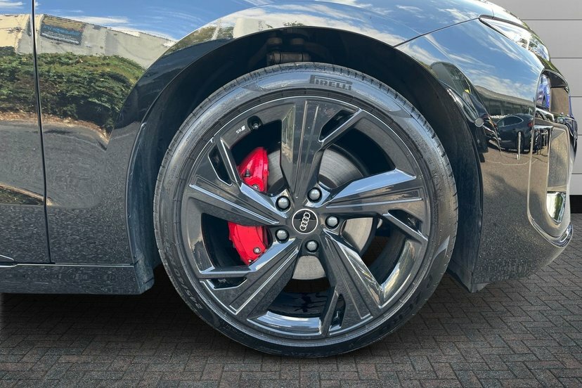 Audi A6 E-tron Avant 100Kwh Edition 1 Estate Quattro LS75JVC Black #5