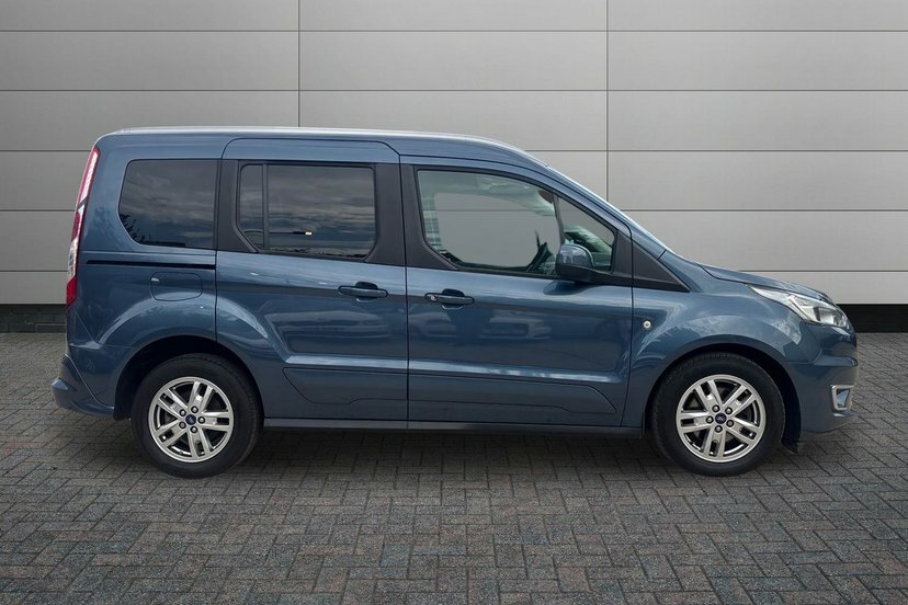 Ford Tourneo Connect 1.5 Ecoblue Titanium Mpv 120 Ps FJ19YKM Blue #4