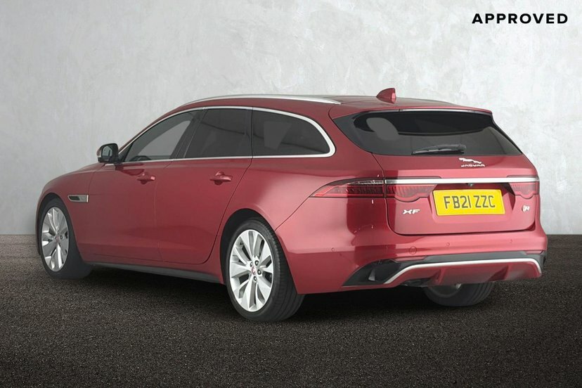 Jaguar XF 2.0 D200 Mhev R-dynamic Se Sportbrake A Red #2