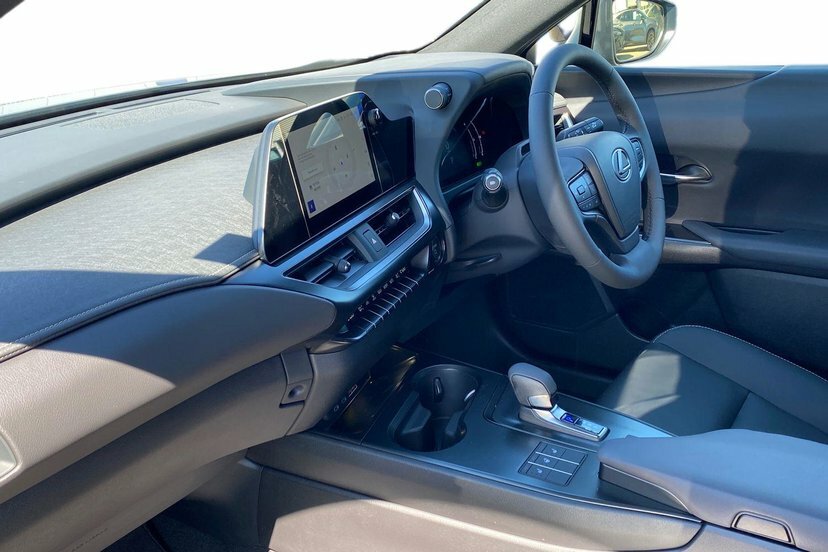 Lexus UX 2.0 300H F Sport Design Suv Hybrid E-cv RJ26JVZ Silver #2