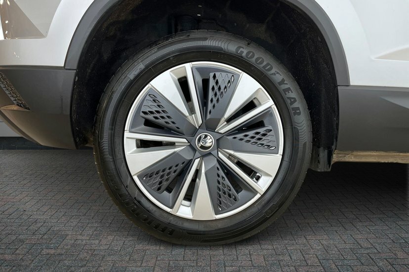 Skoda Karoq 2.0 Tdi Se Drive Suv Dsg 116 Ps GL73LKO Silver #5