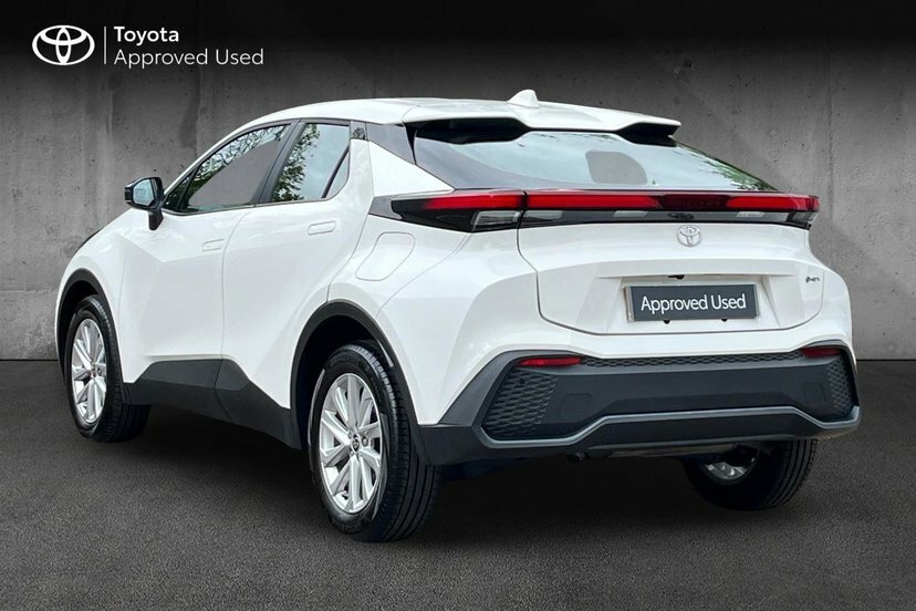 Toyota C-Hr 1.8 Vvt-h Icon Suv Hybrid Cvt 140 Ps NL25SLZ White #3