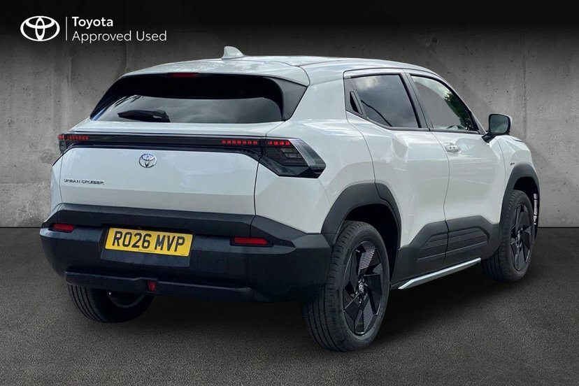 Toyota Urban Cruiser 61Kwh Design Suv 174 Ps White #2
