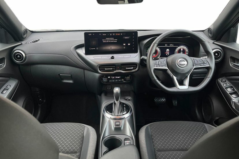Nissan Juke 1.6 N-connecta Suv Hybrid 143 Ps OE25RLV Black #6