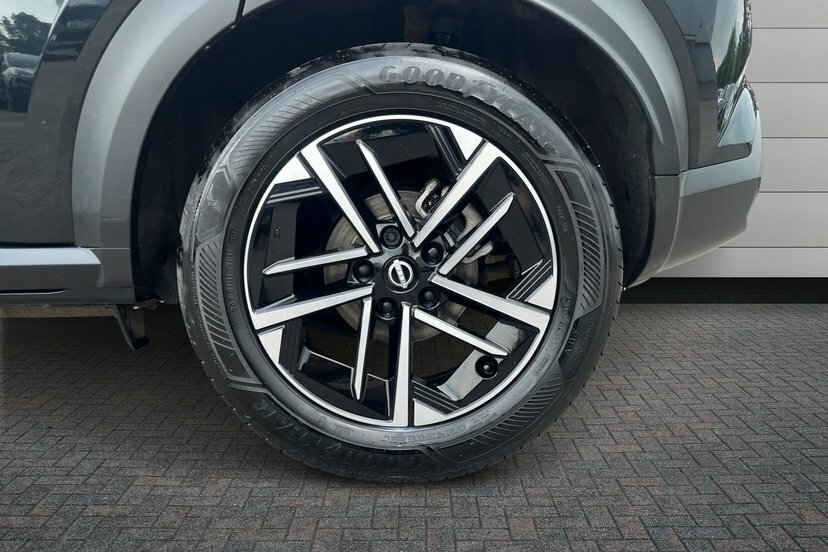Nissan Juke 1.6 N-connecta Suv Hybrid 143 Ps OE25RLV Black #5