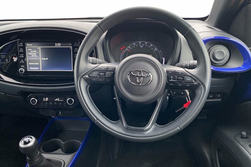 Toyota Aygo X 1.0 Vvt-i Edge Hatchback 72 Ps FL73XYR Blue #6