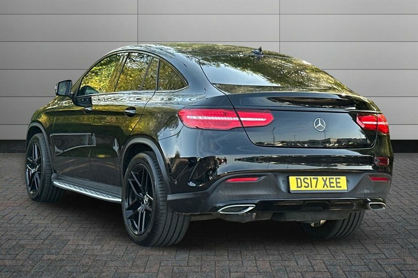 Mercedes-Benz GLE Coupe Gle350d Amg Line Premium Plus Coupe 4Matic Black #2