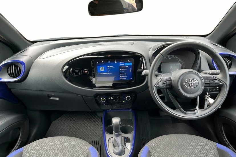 Toyota Aygo X 1.0 Vvt-i Edge Hatchback X-shift 72 Ps EA74YRK Black #6