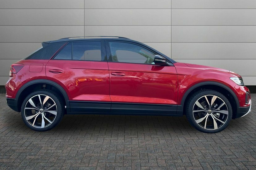 Volkswagen T-Roc 1.5 Tsi Style Design Suv Dsg 150 Ps LX26UCF Black #4