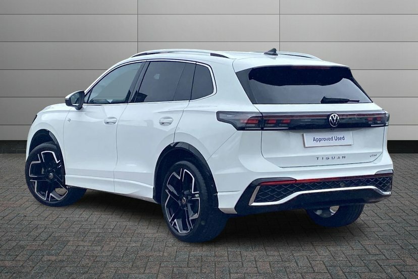 Volkswagen Tiguan 1.5 Etsi Mhev R-line Suv Hybrid Dsg 15 MM75ZXN White #3