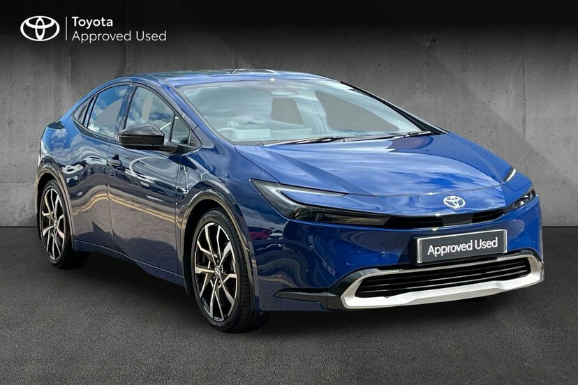 Toyota Prius 2.0 13.6Kwh Excel Hatchback Plug-in Hyb Blue