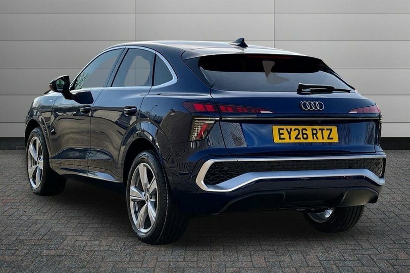 Audi Q3 1.5 Tfsi S Line Sportback S Tronic 150 EY26RTZ Blue #3
