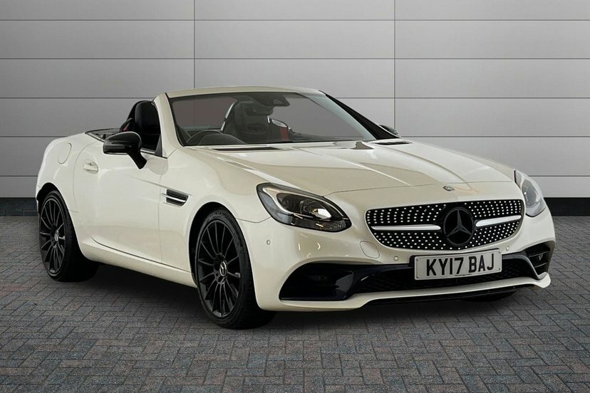 Mercedes-Benz SLC 2.1 Slc250d Amg Line Convertible G-tron White