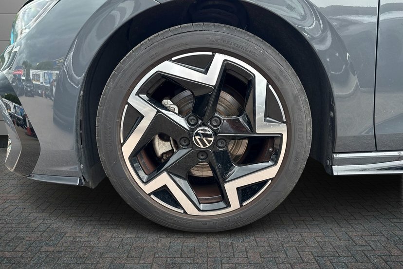Volkswagen Golf 1.5 Etsi Mhev R-line Hatchback Hybrid D GL25KCV Grey #5