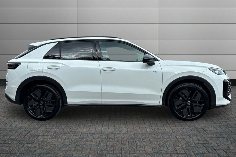 Volkswagen T-Roc 1.5 Etsi Mhev R-line Suv Hybrid Dsg 15 MK26ANX White #4