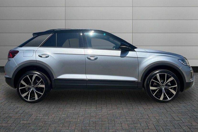 Volkswagen T-Roc 1.5 Tsi Style Design Suv 150 Ps Black #4