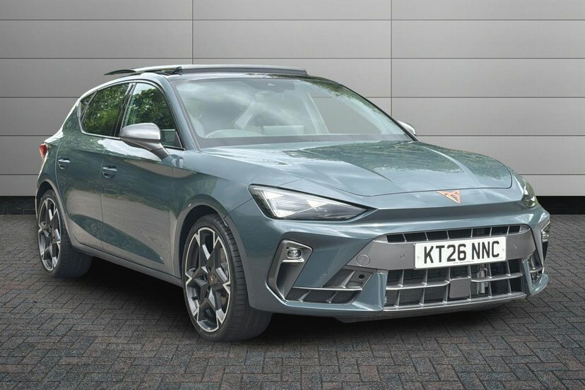 Cupra Leon 1.5 Ehybrid 25.8Kwh V2 Hatchback Plug-i Blue
