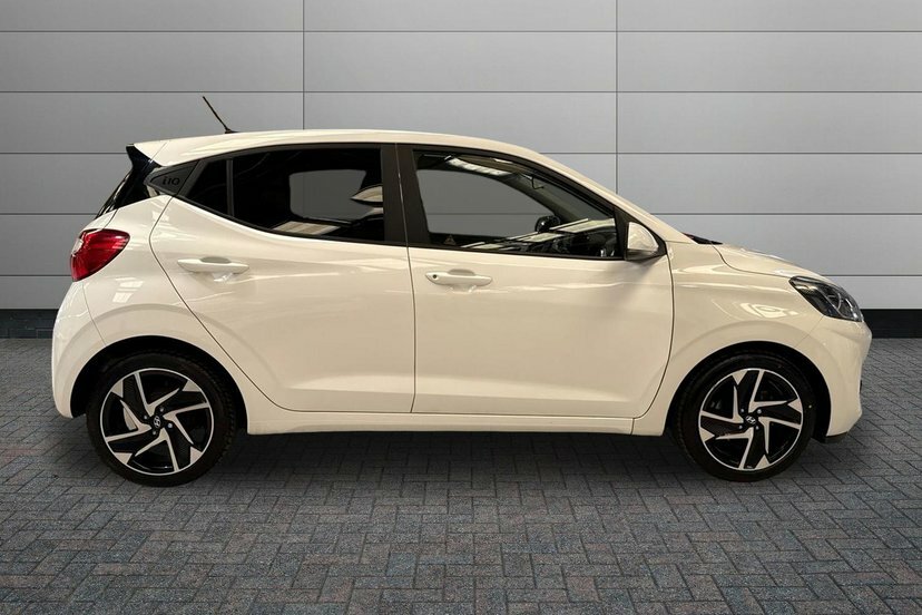 Hyundai I10 1.2 Premium Hatchback 84 Ps RV20XVN White #4