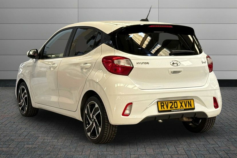 Hyundai I10 1.2 Premium Hatchback 84 Ps RV20XVN White #3