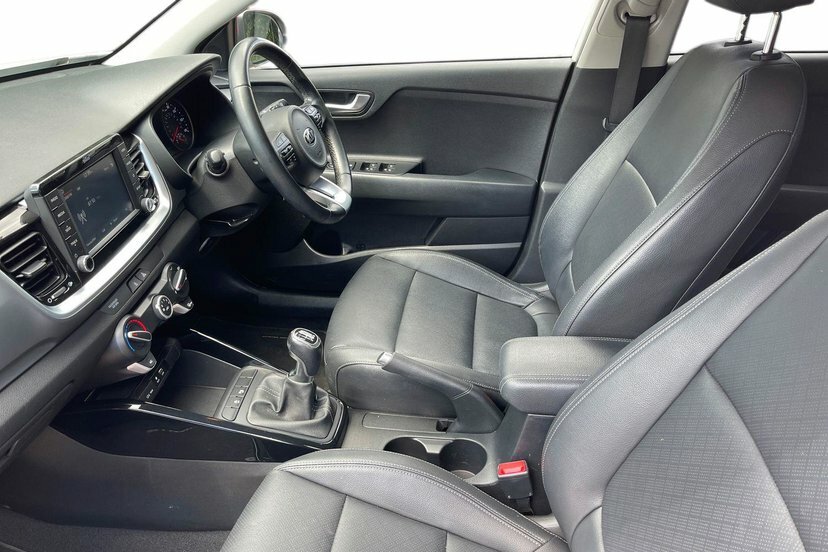 Kia Stonic 1.0 T-gdi Maxx Suv 118 Bhp White #4