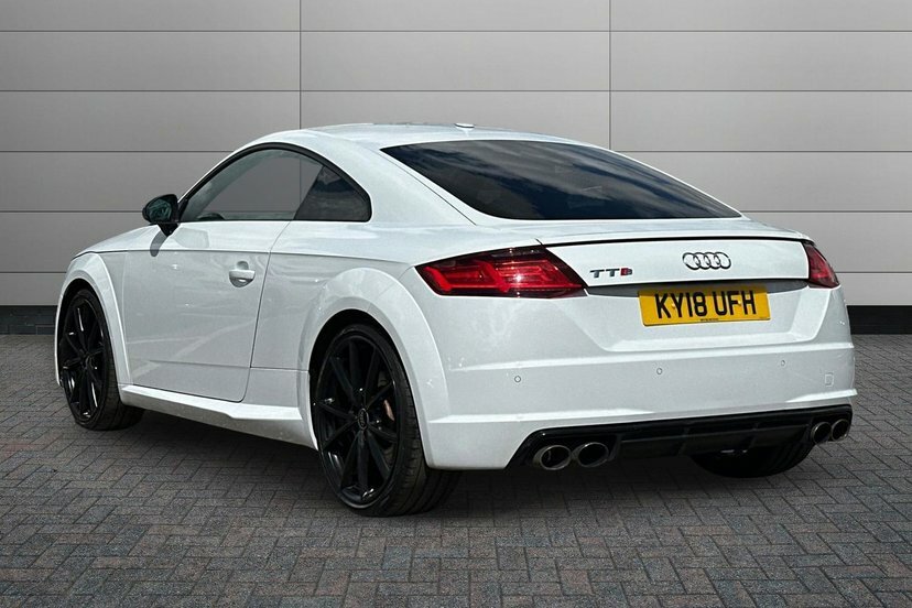 Audi TTS 2.0 Tfsi Black Edition Coupe S Tronic Q KY18UFH White #3