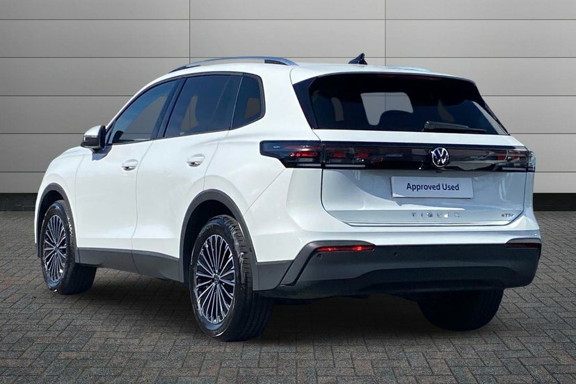 Volkswagen Tiguan 1.5 Etsi Mhev Match Suv Hybrid Dsg 150 WD75SYR White #3