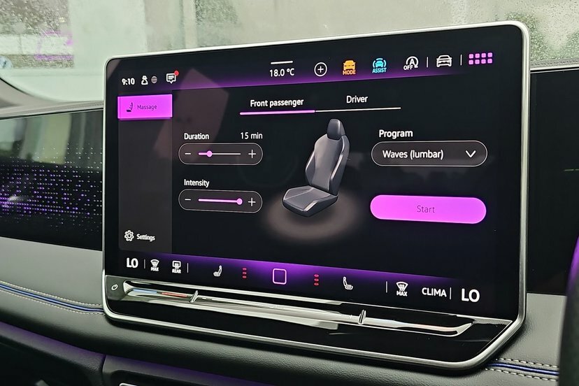 Volkswagen Tiguan 1.5 Etsi Mhev R-line Suv Hybrid Dsg 15 DE74ZYZ White #4