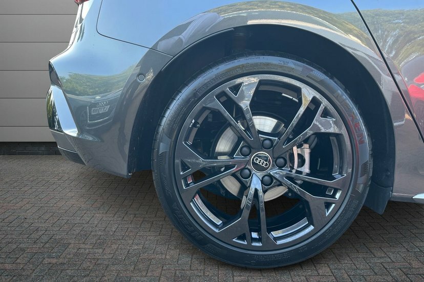 Audi A3 1.5 Tfsi S Line Sportback S Tronic 150 LN26JJX Grey #5