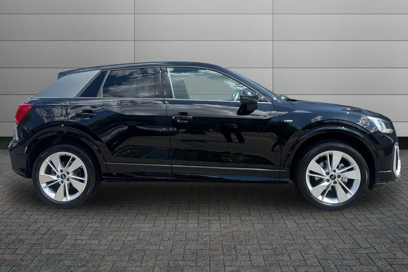 Audi Q2 1.5 Tfsi Cod 35 S Line Suv S Tronic 15 Black #4