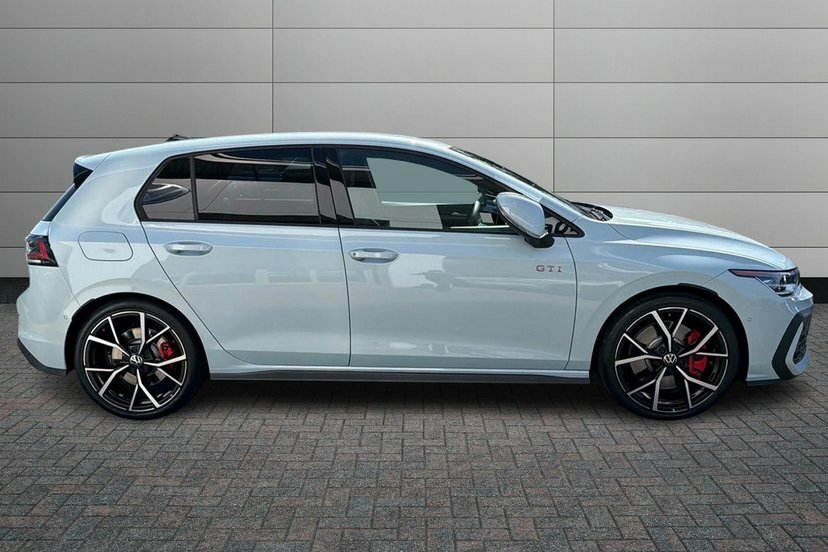 Volkswagen Golf 2.0 Tsi Gti Hatchback Dsg 265 Ps EF26FNK #4