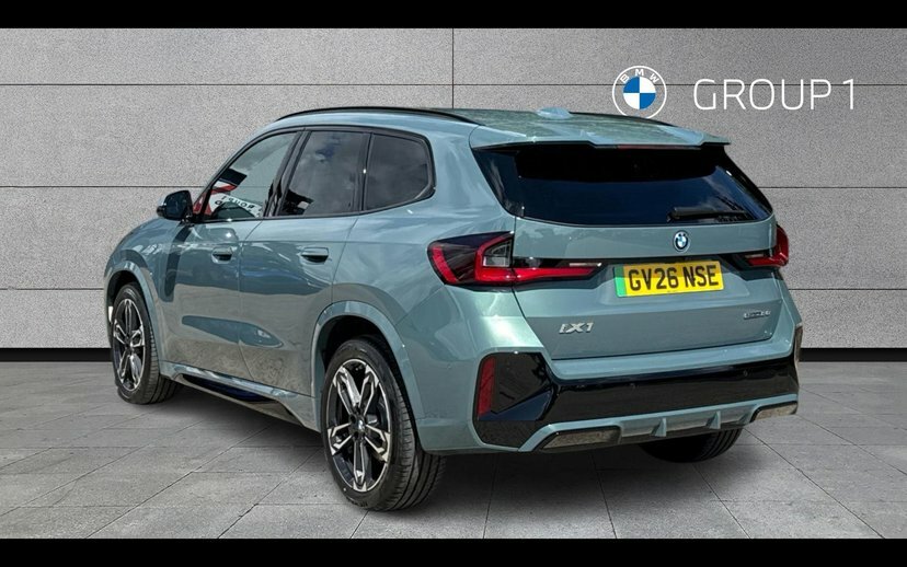 BMW iX1 20 66.5Kwh Shadow Edition Edrive 11Kw Ch GV26NSE Green #2