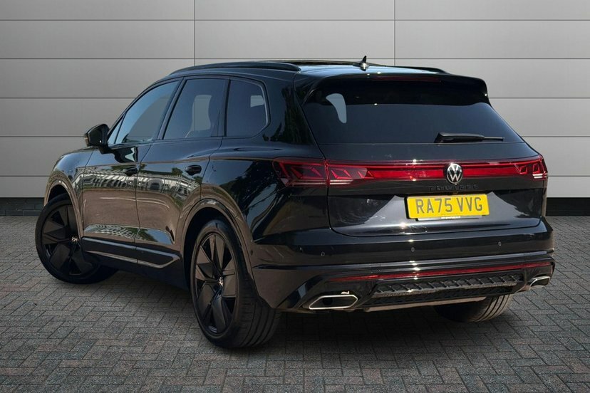 Volkswagen Touareg 3.0 V6 Tdi Final Edition Suv Tiptronic RA75VVG Black #3
