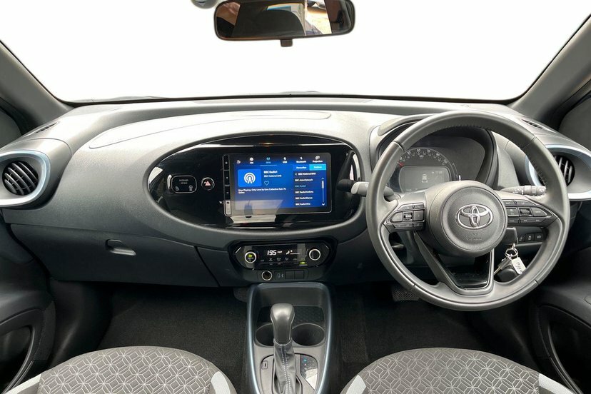 Toyota Aygo X 1.0 Vvt-i Edge Hatchback X-shift 72 Ps GJ25WJU Black #6